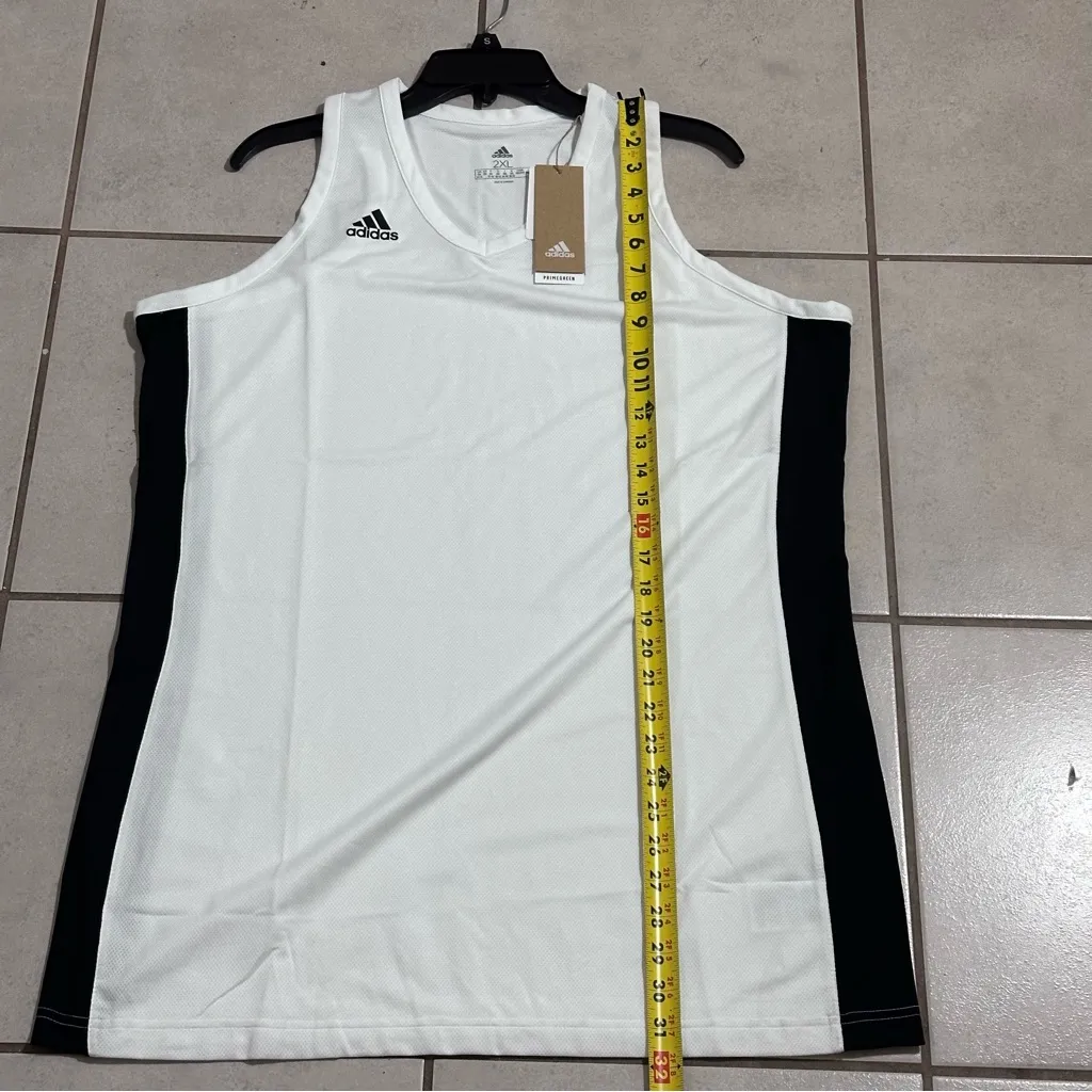 Adidas Women White V Neck PrimeGreen Jersey Athletic size 2XL. - Image 8