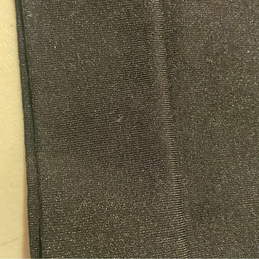 Jockey women’s shapewear Classic Black compression biker Short style size large - Image 5