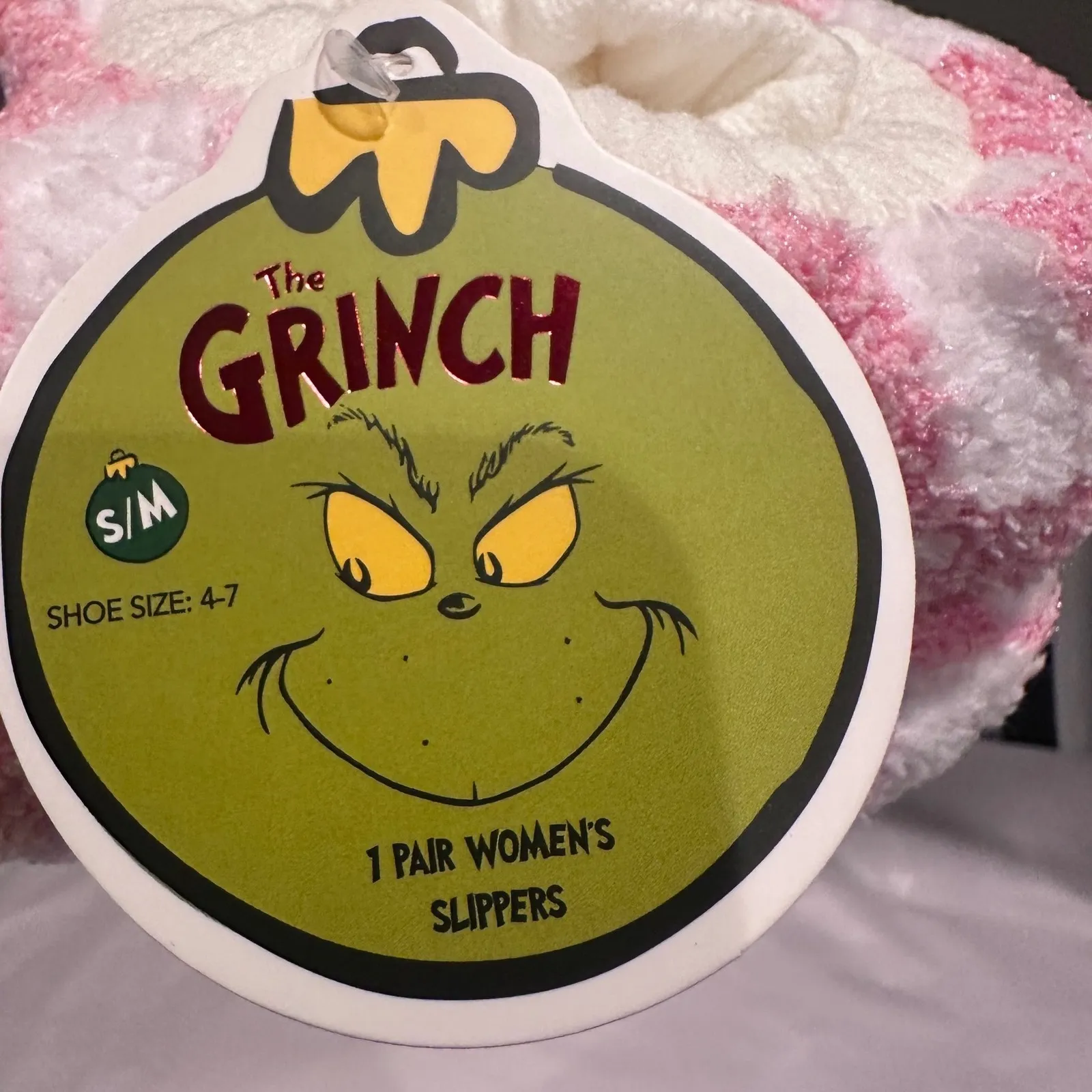 The Grinch Women's Pink White Soft Slippers Cindy Lou Who Size S/M NWT - Image 4