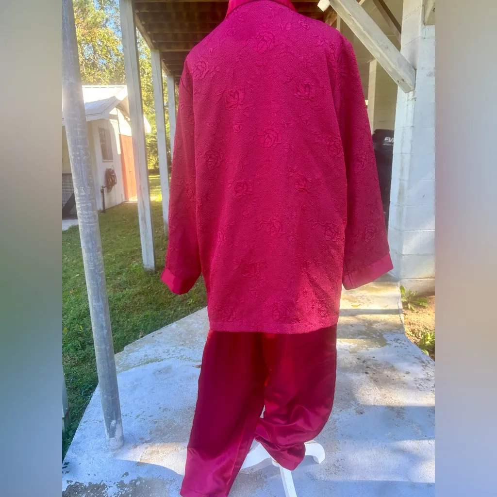 Jaclyn Smith Wine Colored 2 Piece Pajamas Set Loungewear Size Medium - Image 3