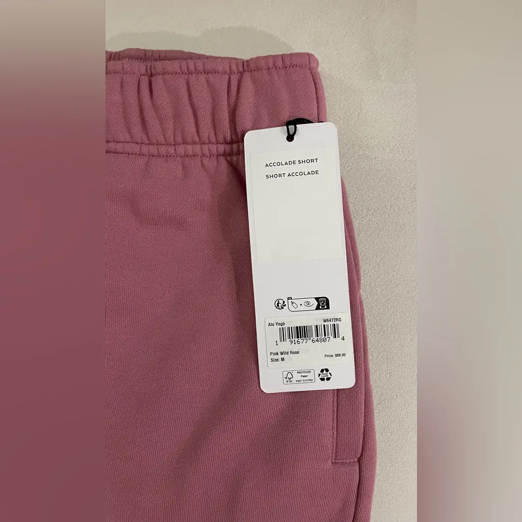 ALO Yoga NWT Accolade Short in Pink Wild Rose Size M - Image 8