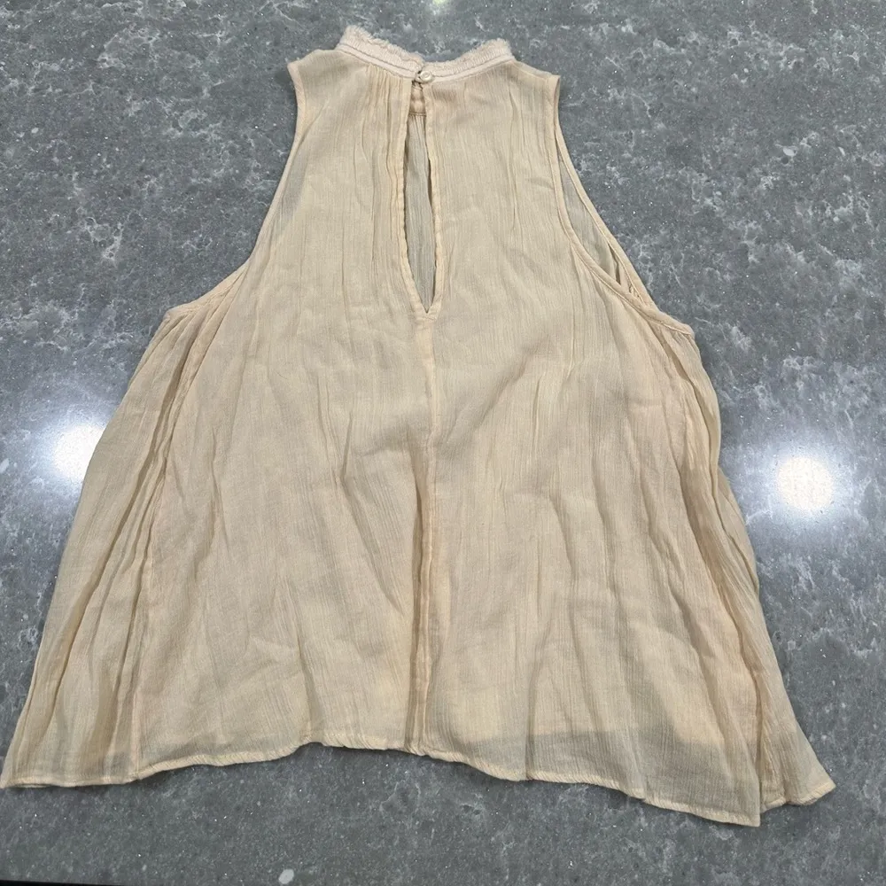 Sun & Shadow Beige blouse size small - Image 2