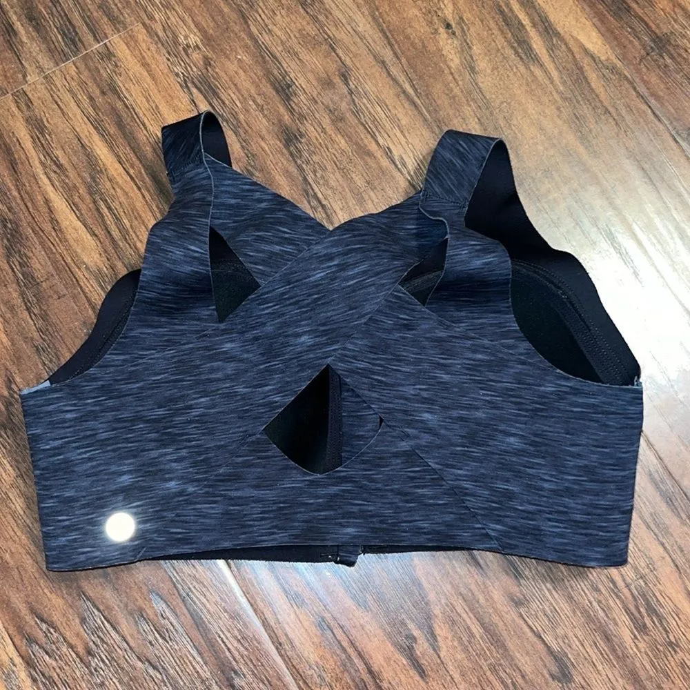 Women’s Lululemon Enlite Bra black and gray zipper front padded activewear run - Image 3