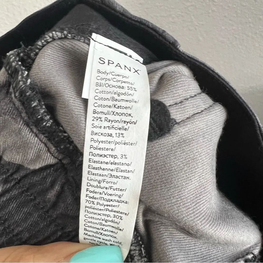 NWT SPANX Twill Cargo Jogger Blackwash Camo Medium - Image 8