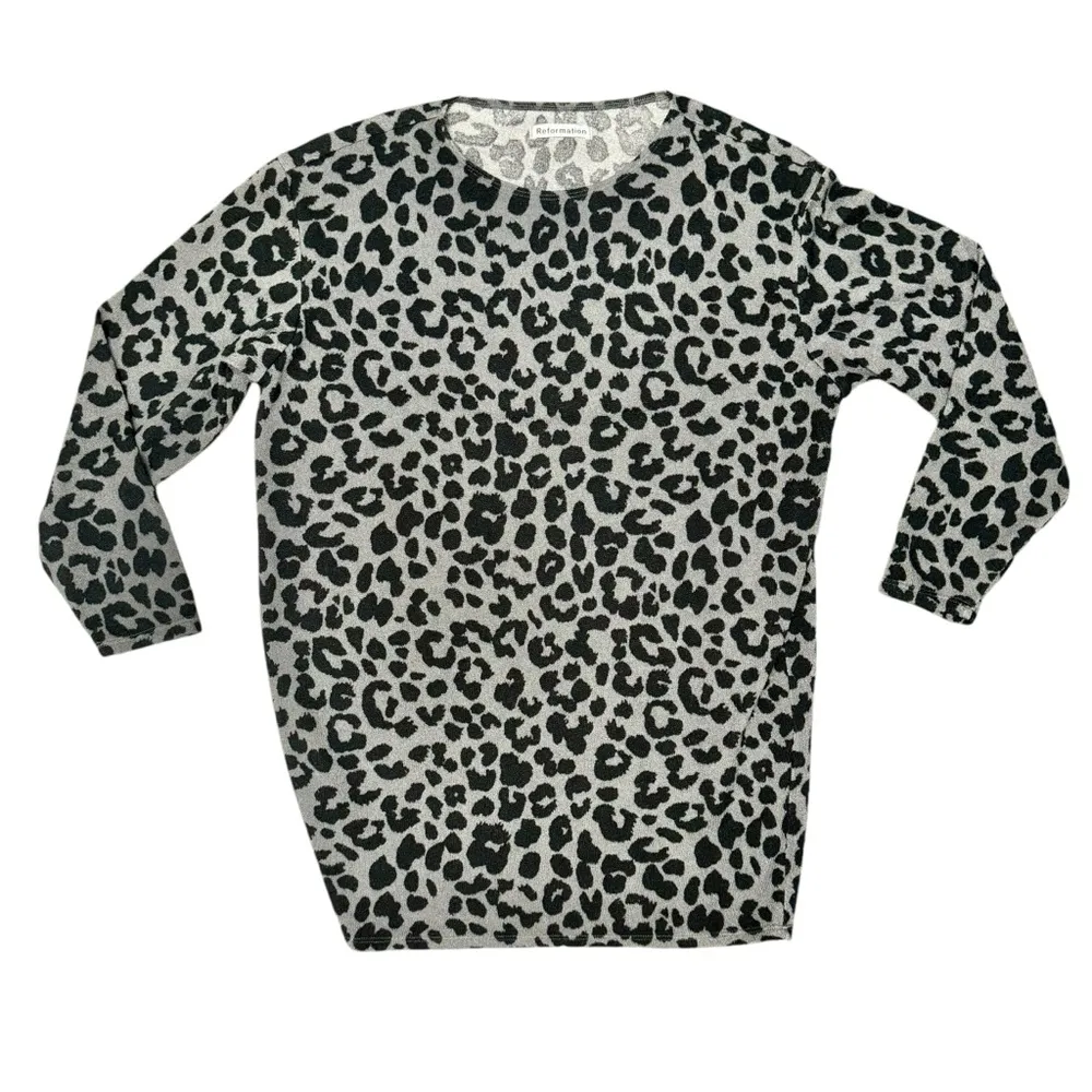 Reformation Long Sleeve Pullover Animal Print Sweater Grey Gray Medium M - Image 3