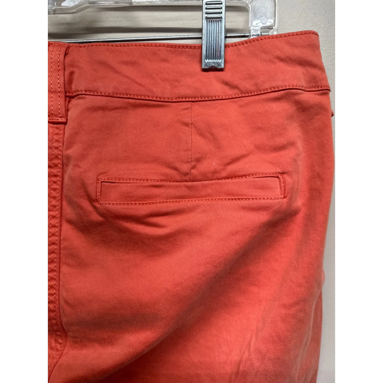 Liverpool Los Angeles Women's Coral Cropped Utility Pants Size 8 29 Orange - Image 4