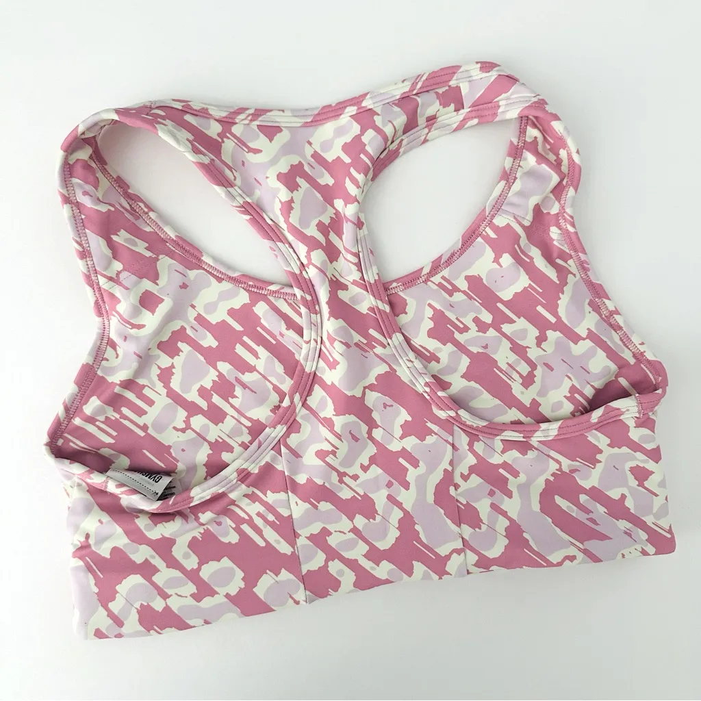 Gymshark M Peek A Boo Sports Bra & Essential Racer Back Sports Bra Set - Image 4