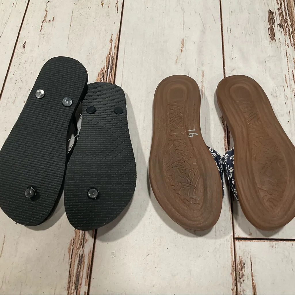 BLOWFISH AND NWT JOE BOXER SANDALS Size 8 - Image 2