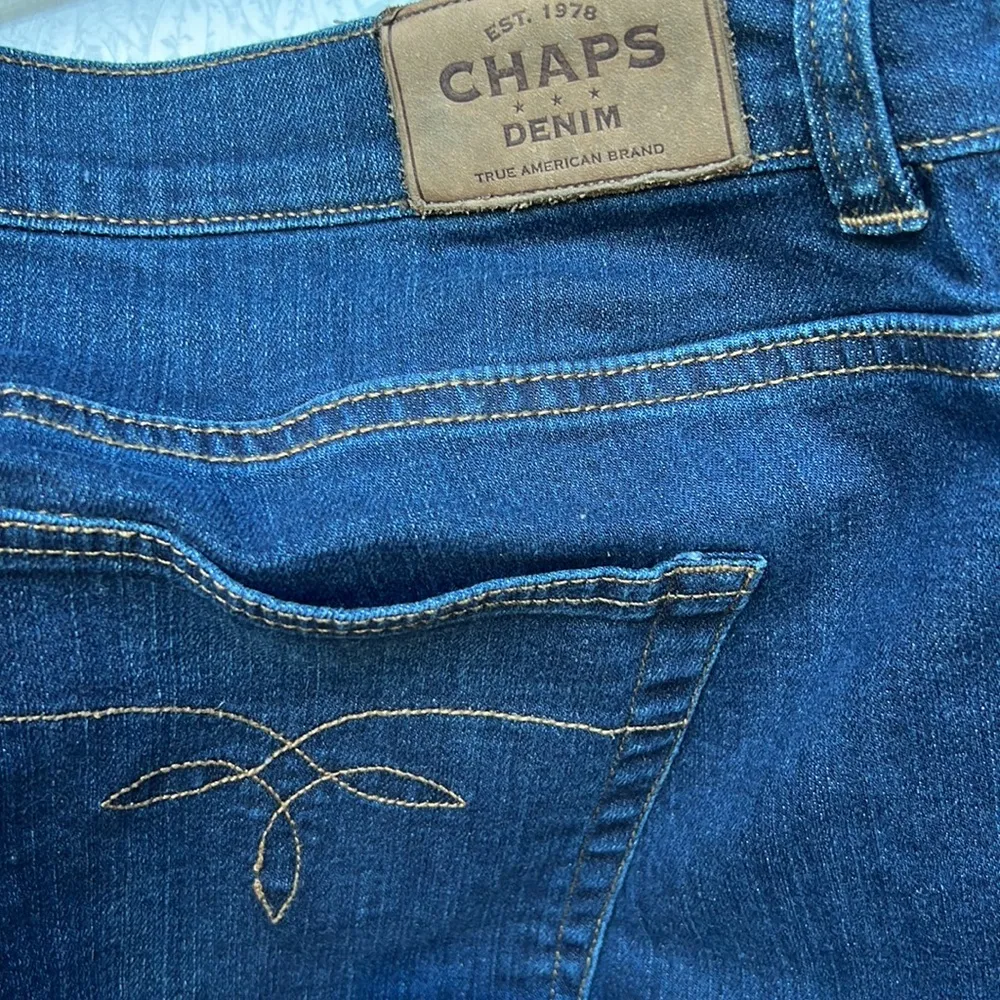 Chaps boot cut jeans size 16 like new - Image 3