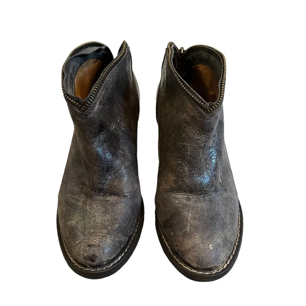 Very Volatile Sofia Zipper Leather Ankle Bootie - Image 3