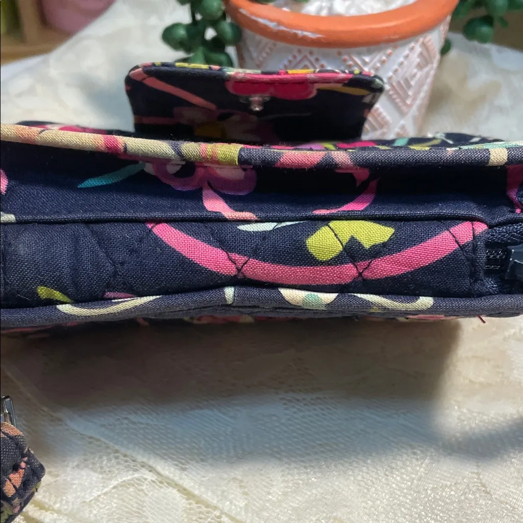 Vera Bradley Navy Floral Quilted Wristlet - Image 10