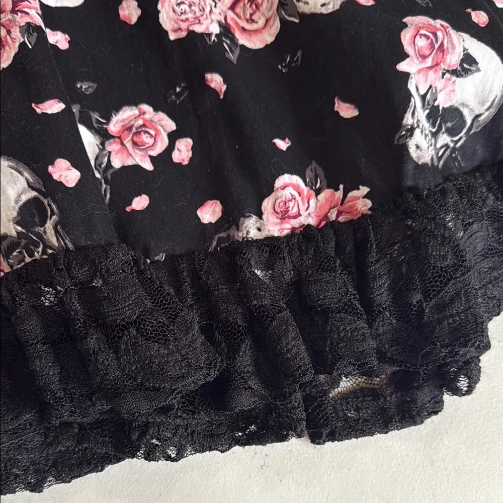 Hot Topic Strapless Dress Black Elegant Design - Image 5