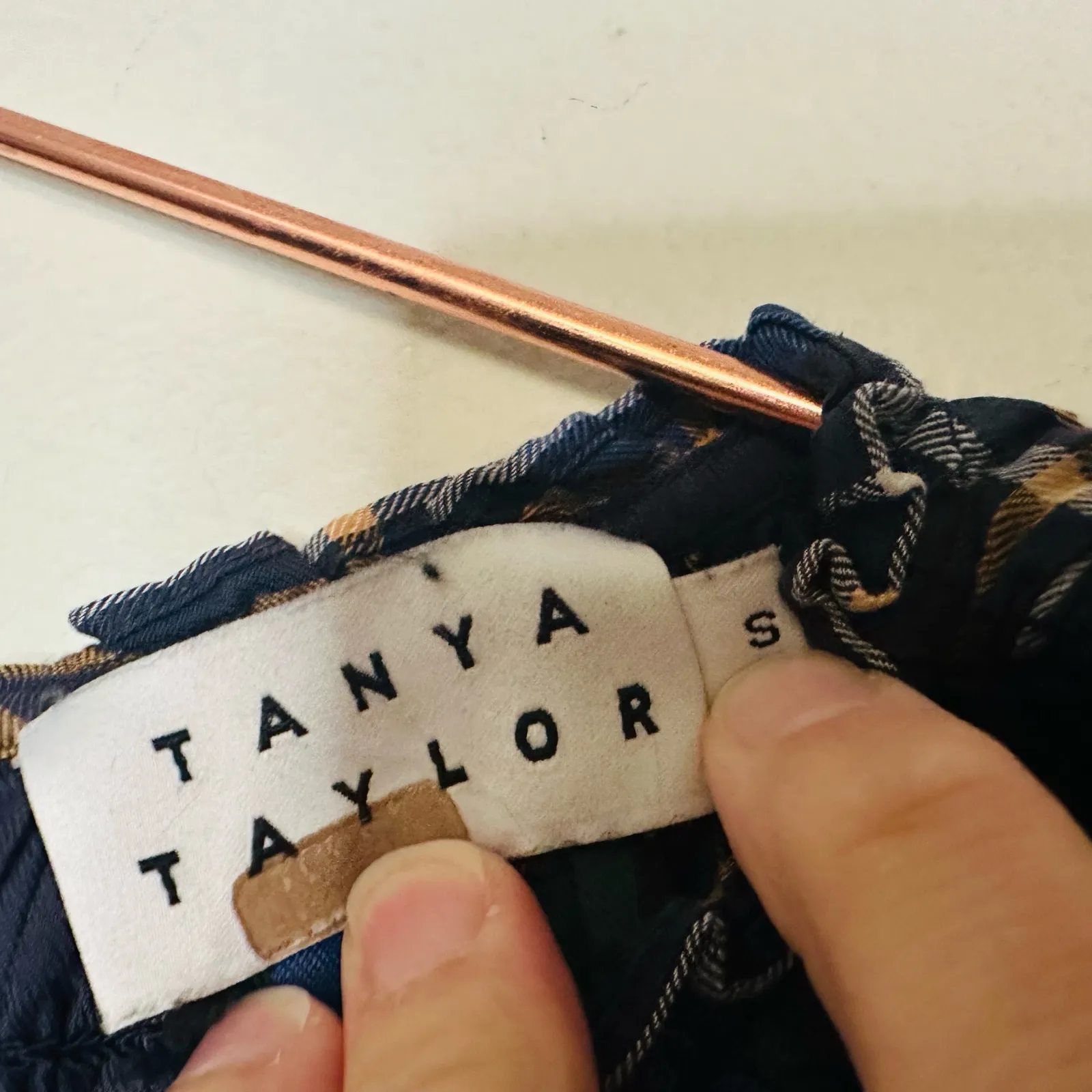 TANYA TAYLOR Blue Green Plaid Smocked Keyhole Back Long Sleeve Crop Top Size S - Image 6