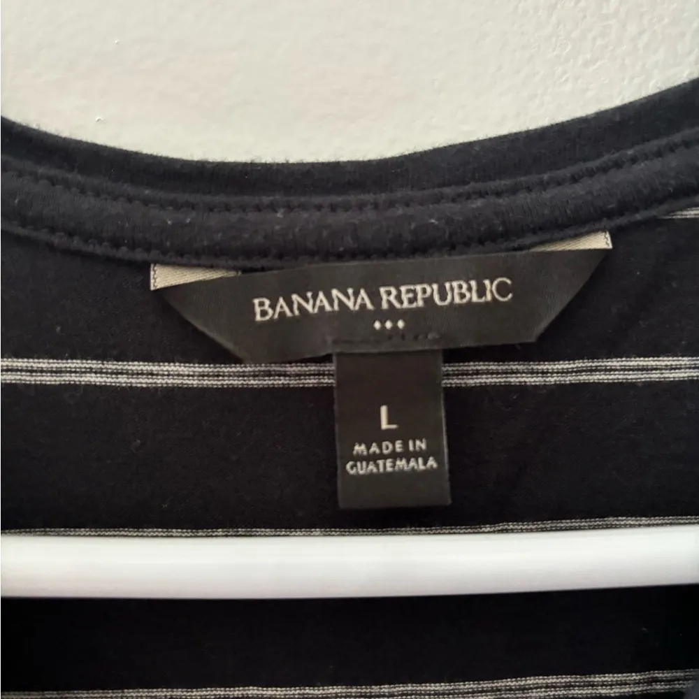 Banana Republic striped top - Image 3