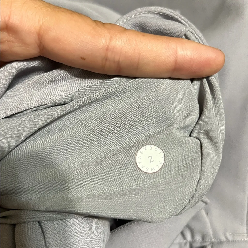 Lululemon‎ Noir Crop Tie Waist Pant Silverscreen 2 - Image 8