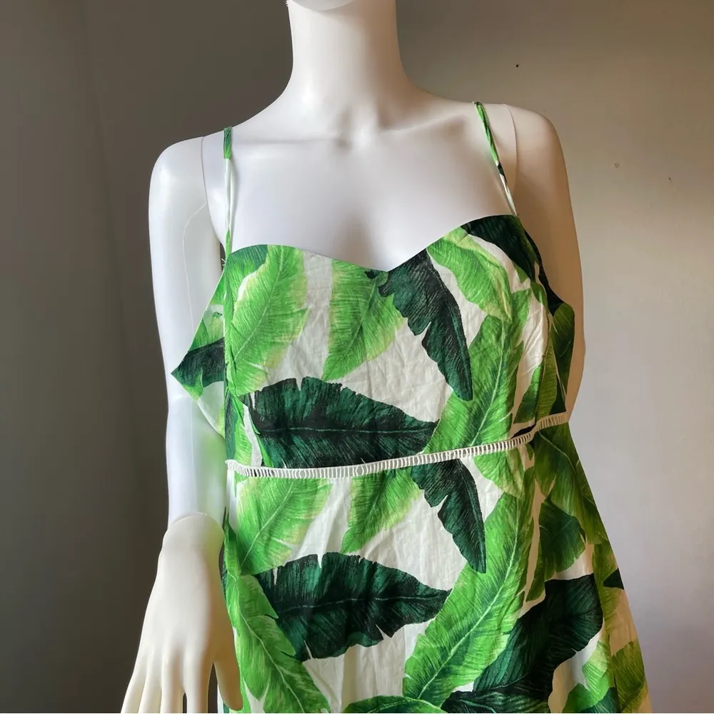 Plus Size Tropical Leaf design  Babydoll Dress
Size 2x
New with tags - Image 10