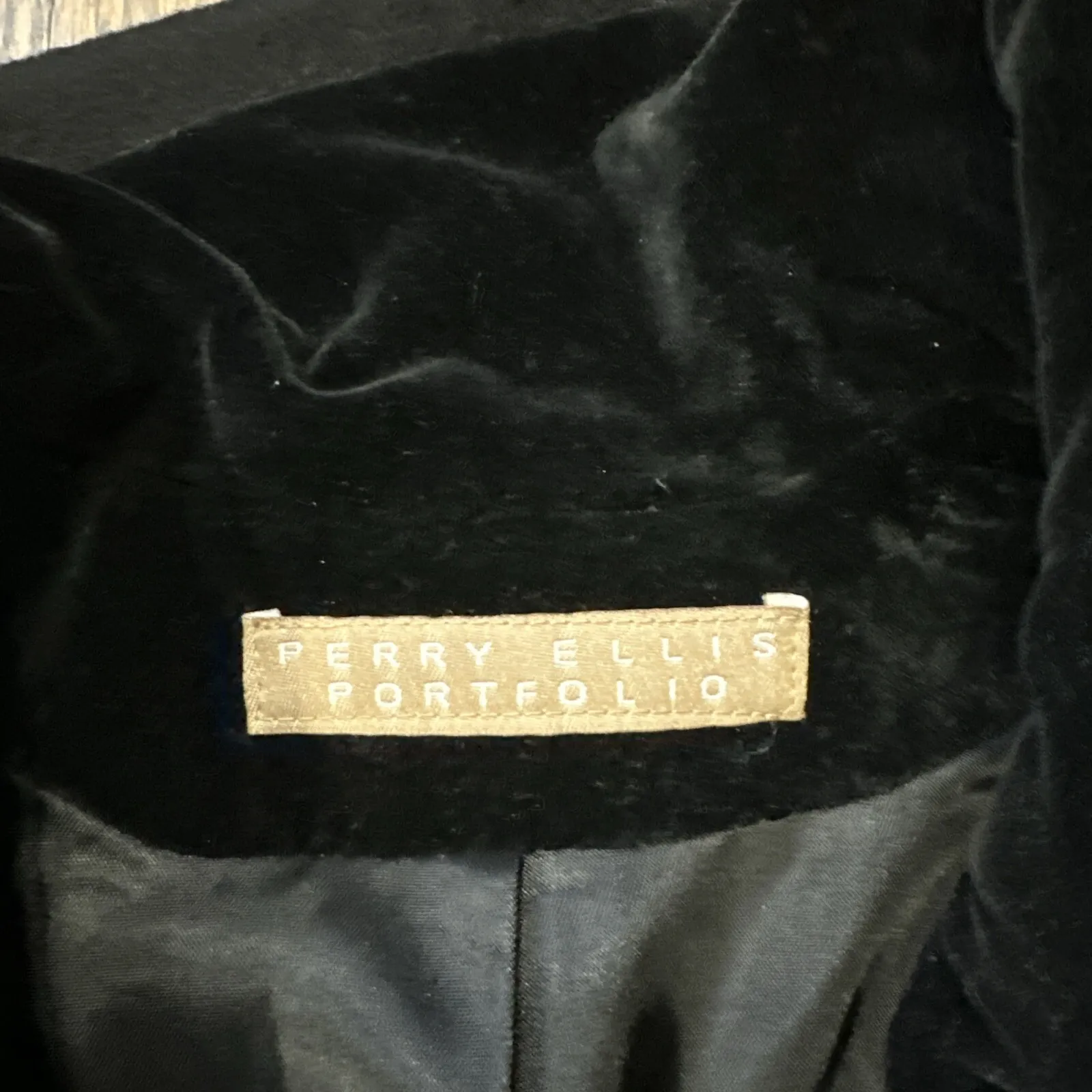 PERRY ELLIS Saks Fifth Avenue Vintage Black Wool Full Length Jacket Trench Coat - Image 5