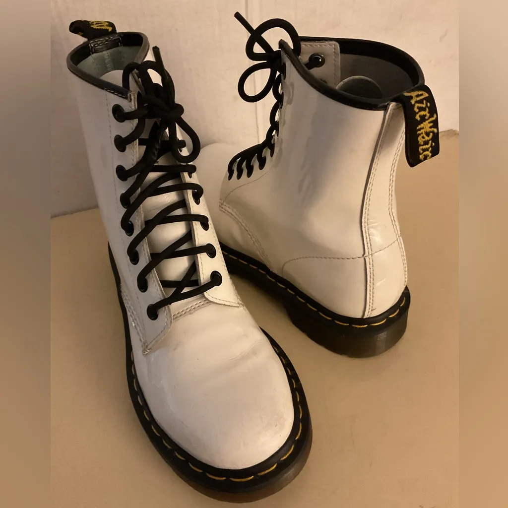 Dr Martens women White glossy Leather Lace-Up combat boots size 6 - Image 3