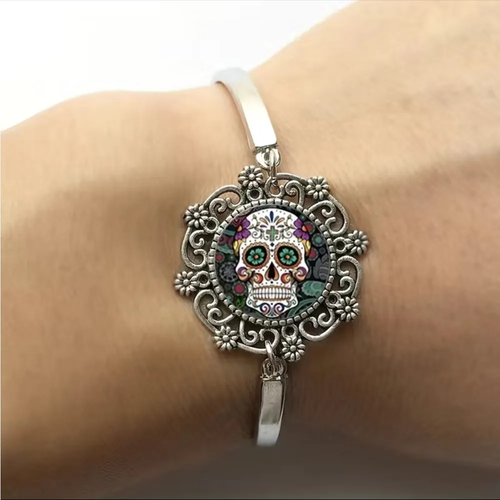 Vintage Style Skull Bracelet Artistic Photo Glass Gem Zinc Alloy Lace Charm Silv - Image 5