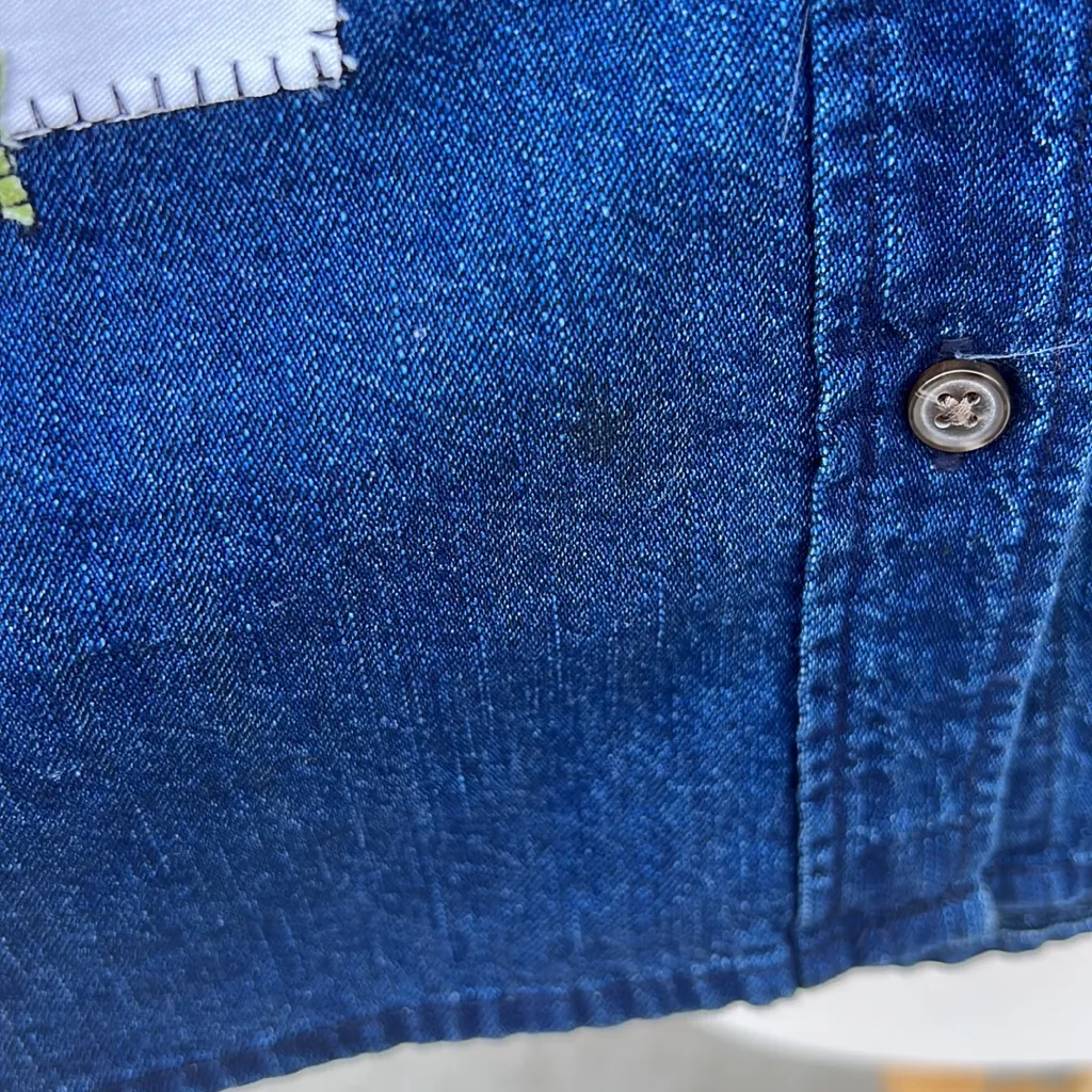 Old Navy’s “The Classic Shirt”With snowman prints - Image 8