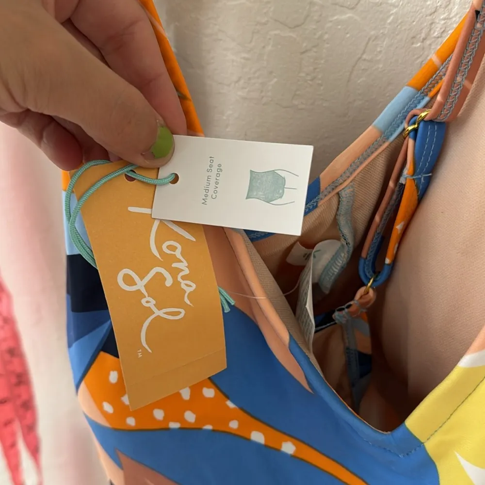 Kona Sol Womens XL (16) Tropical Print Shirred Medium Coverage OnePiece Swimsuit - Image 4