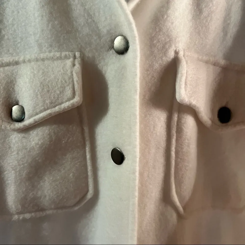 Soft oversized Prettylittlething coat - Image 4