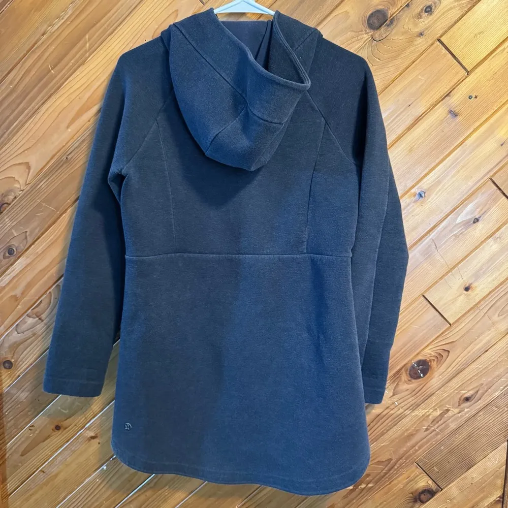 lululemon athletica Jacket Size 4 - Image 3