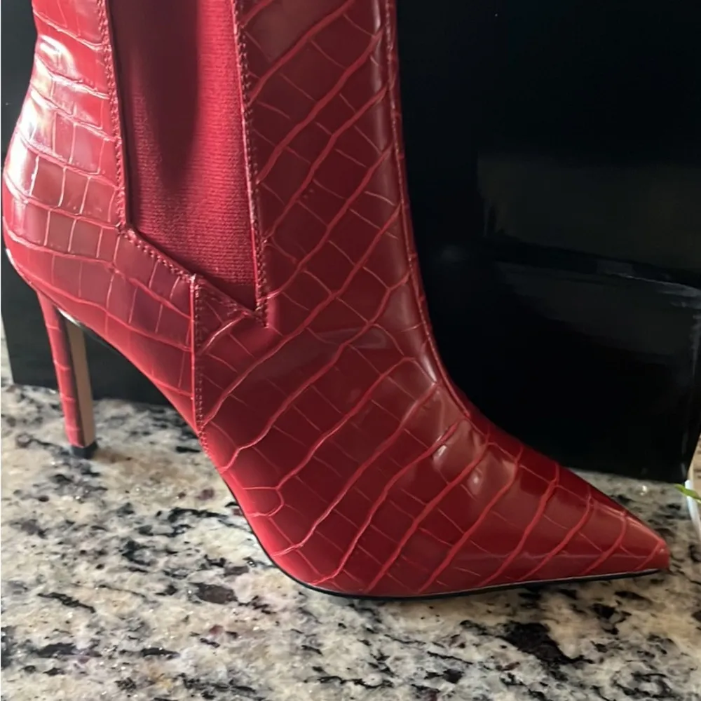 RED booties New York & Company - Image 5