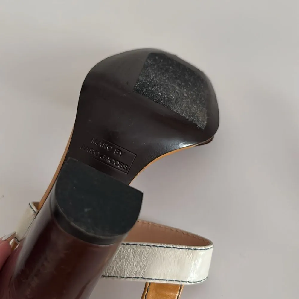 Marc by Marc Jacobs Women's Brown and White heels EUC - Image 4