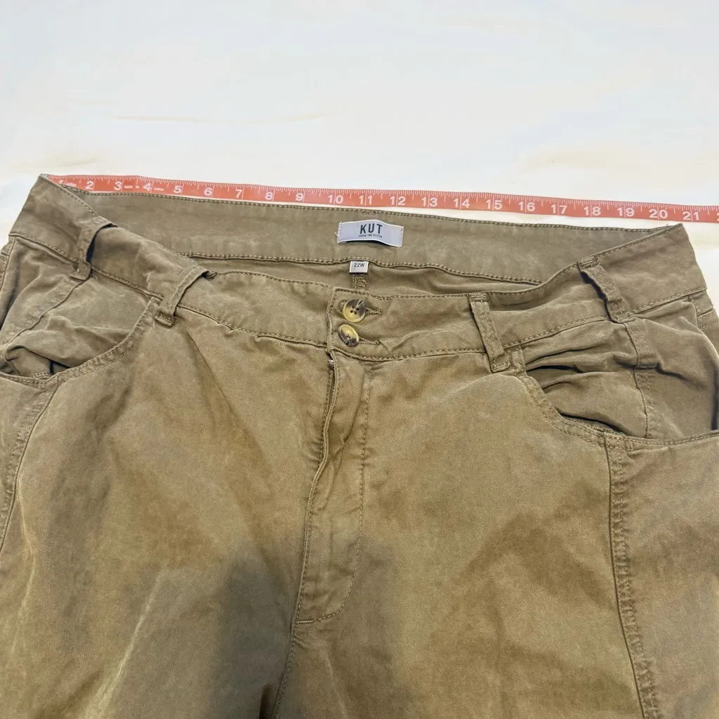 Kut from the Kloth Charlotte High Rise Crop Straight Leg Pants 22W Olive - Image 14