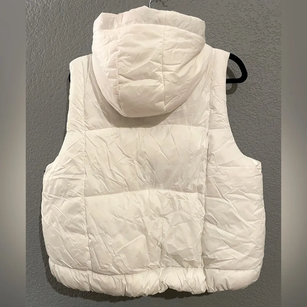 NWOT Calvin Klein Puffer Vest Hooded Jacket Black Accent Size XL - Image 11