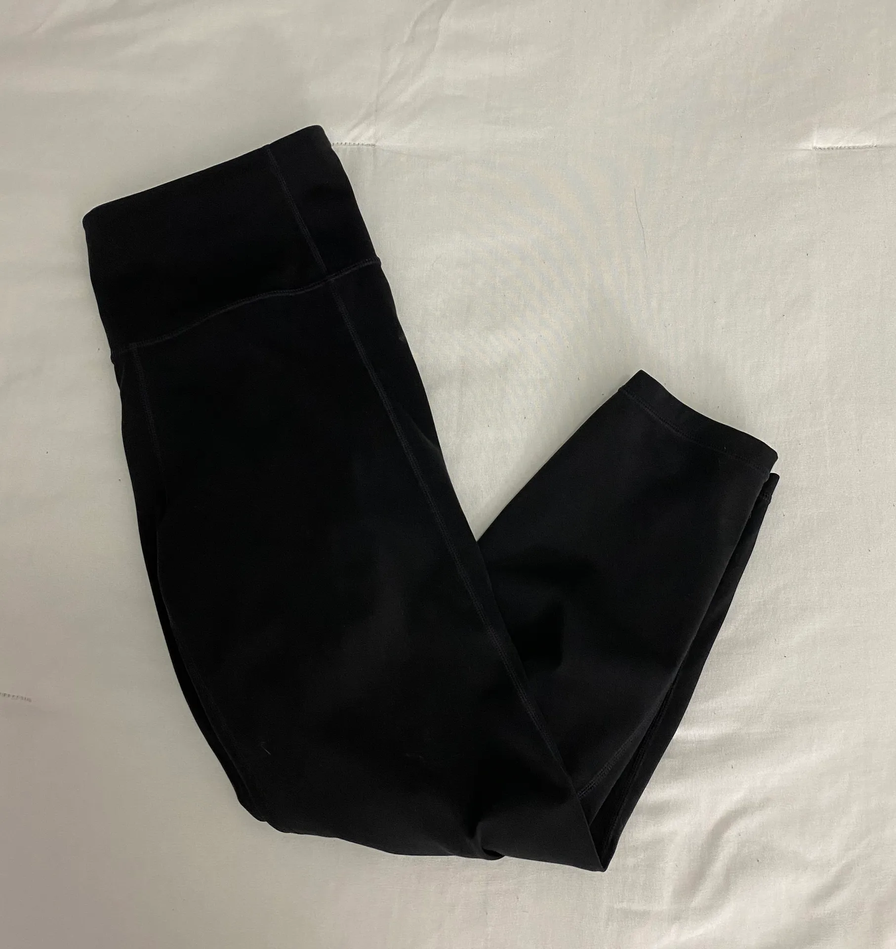 Black Capri Length Leggings - Image 4