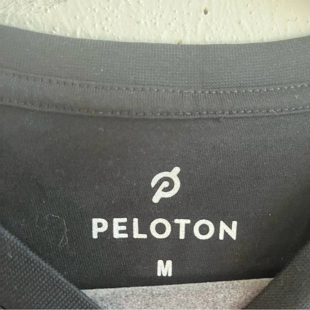 Peloton Tee Black Century 100 Workout Short Sleeve T-Shirt Women’s Sz M EUC - Image 3