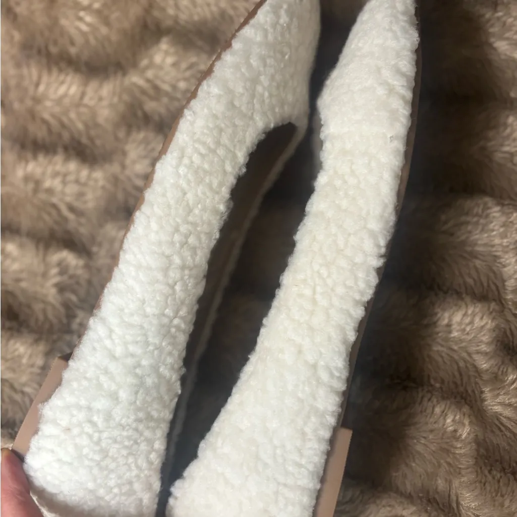 Aqua Womens Ellie Faux Fur Cushioned Insole Ballet Flats - Image 6