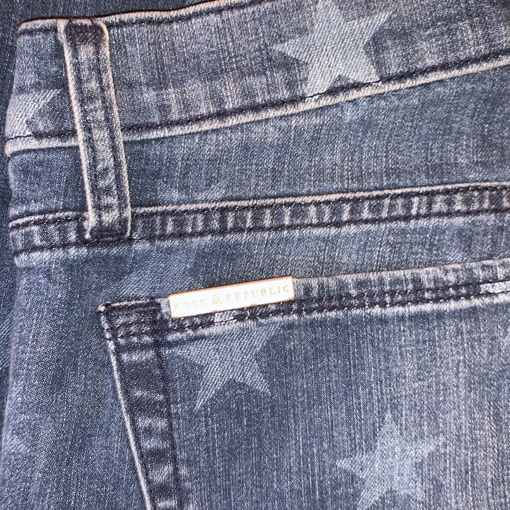 Rock & Republic Size 4 Ankle Length Jeans Star Washed - Image 9