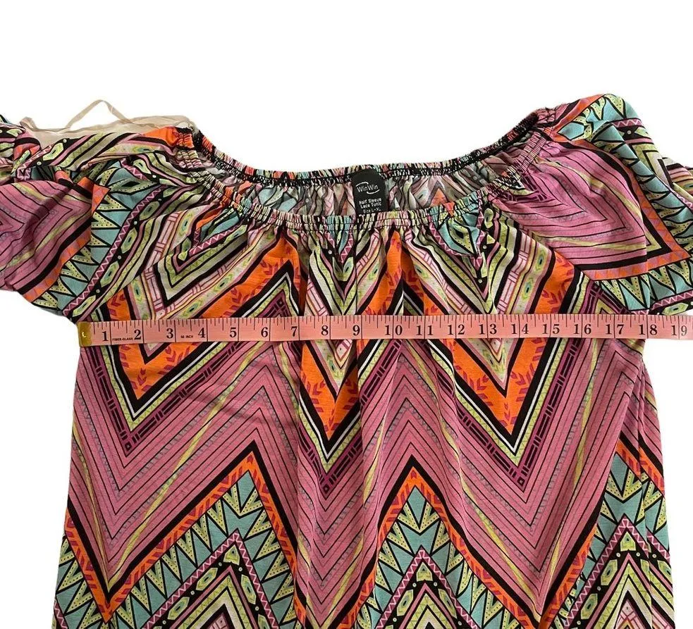 WinWin Geometric Lace Half Sleeve Tunic - Image 6