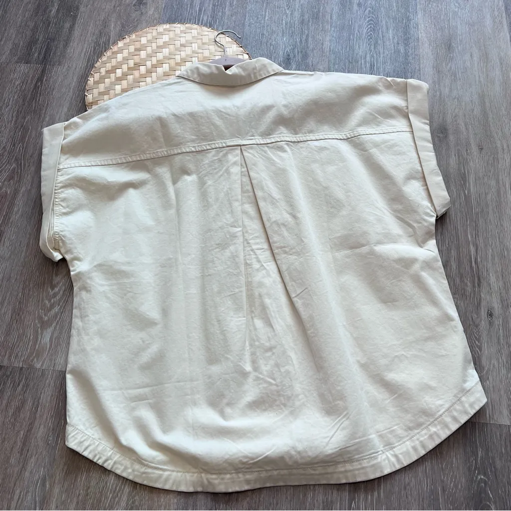 Banana republic button down utility shirt in parchment paper - Image 8