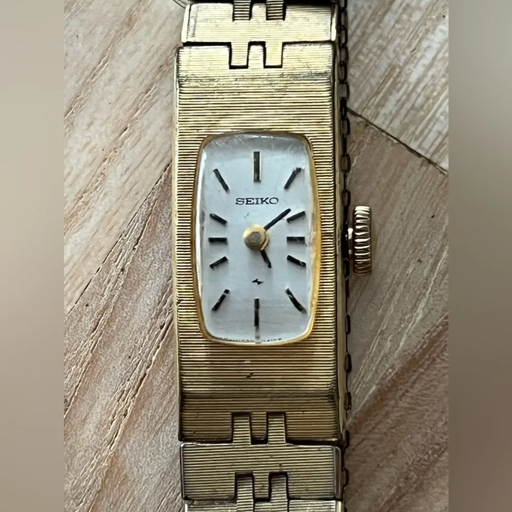 Seiko Gold Plated Ladies Watch Rare Vintage Mechanical Winding Watch - Image 3