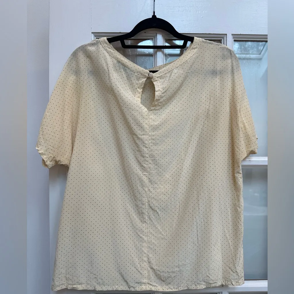 Vintage Austin Reed Classic Light Cream Blouse with Polka Dots 100% Silk Size 14 Yellow - Image 2