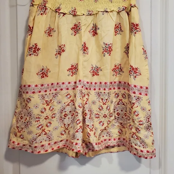 Yellow Strapless Sleeveless Floral Elastic Romper - Image 4