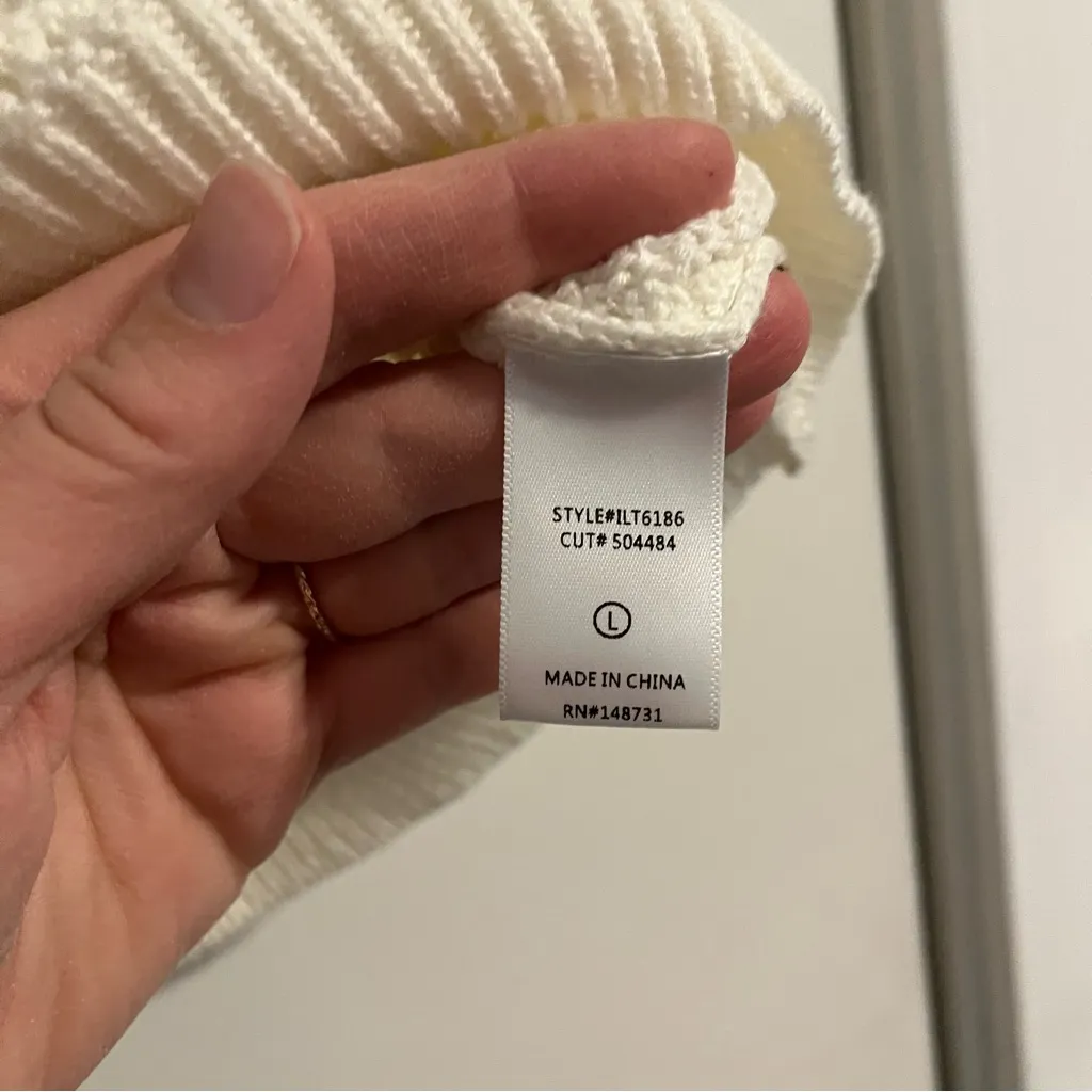 Avara Sharon Top crochet Ivory Floral Knit Top Embroidery short sleeve large Tan - Image 4