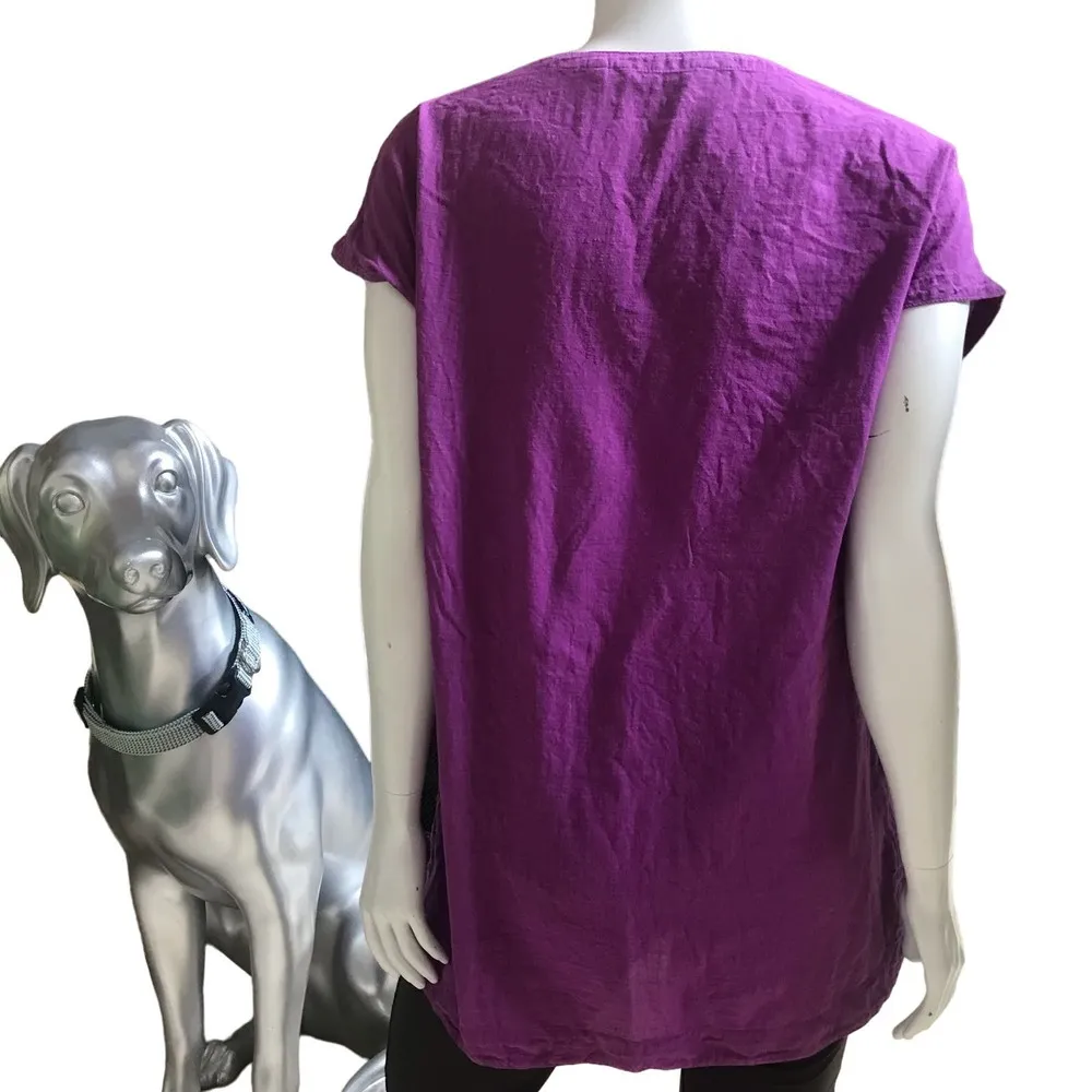 Athleta Embroidered V-Neck Purple Cotton Short Sleeve Shirt Women's Size Small - Image 3