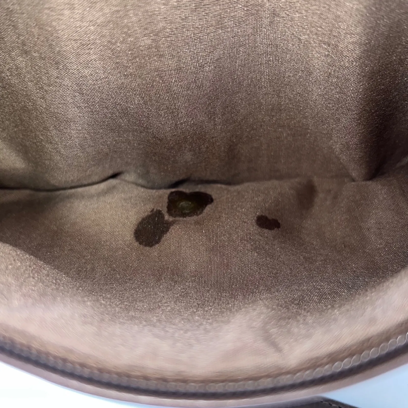 Etienne Aigner Vintage Made in Korea Leather Shoulder Bag Flap Top Crossbody Bag - Image 9