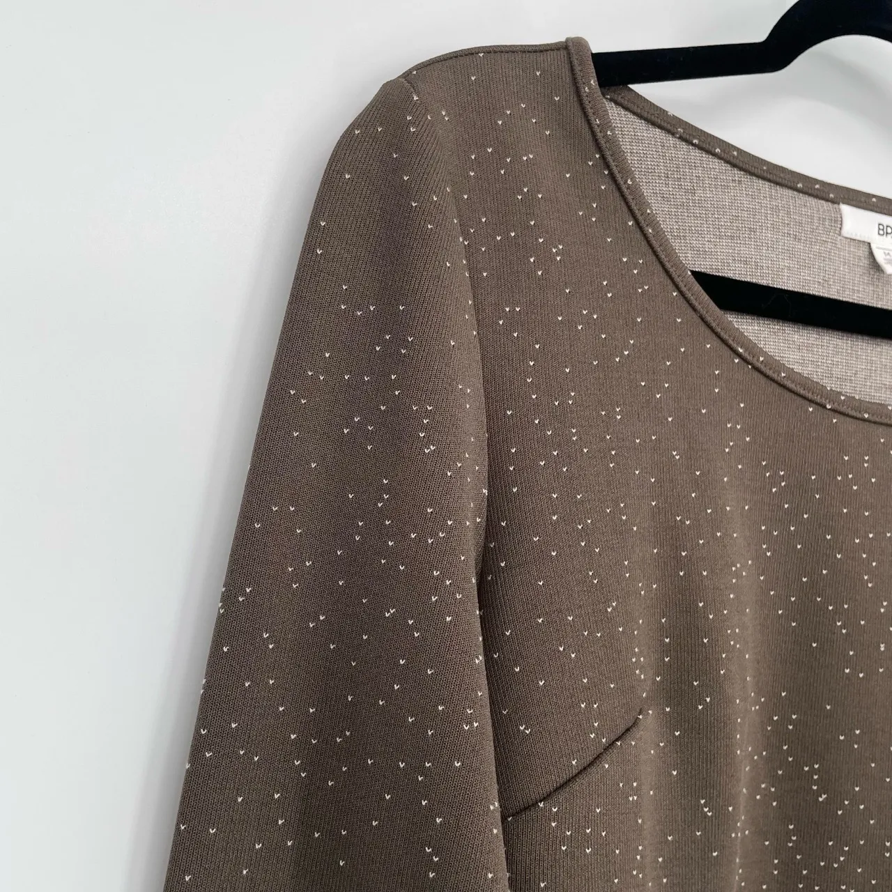 BP Womens Long Sleeve Scoop Neck‎ Feminine Demure Flirty Tan Crop Top Medium - Image 4