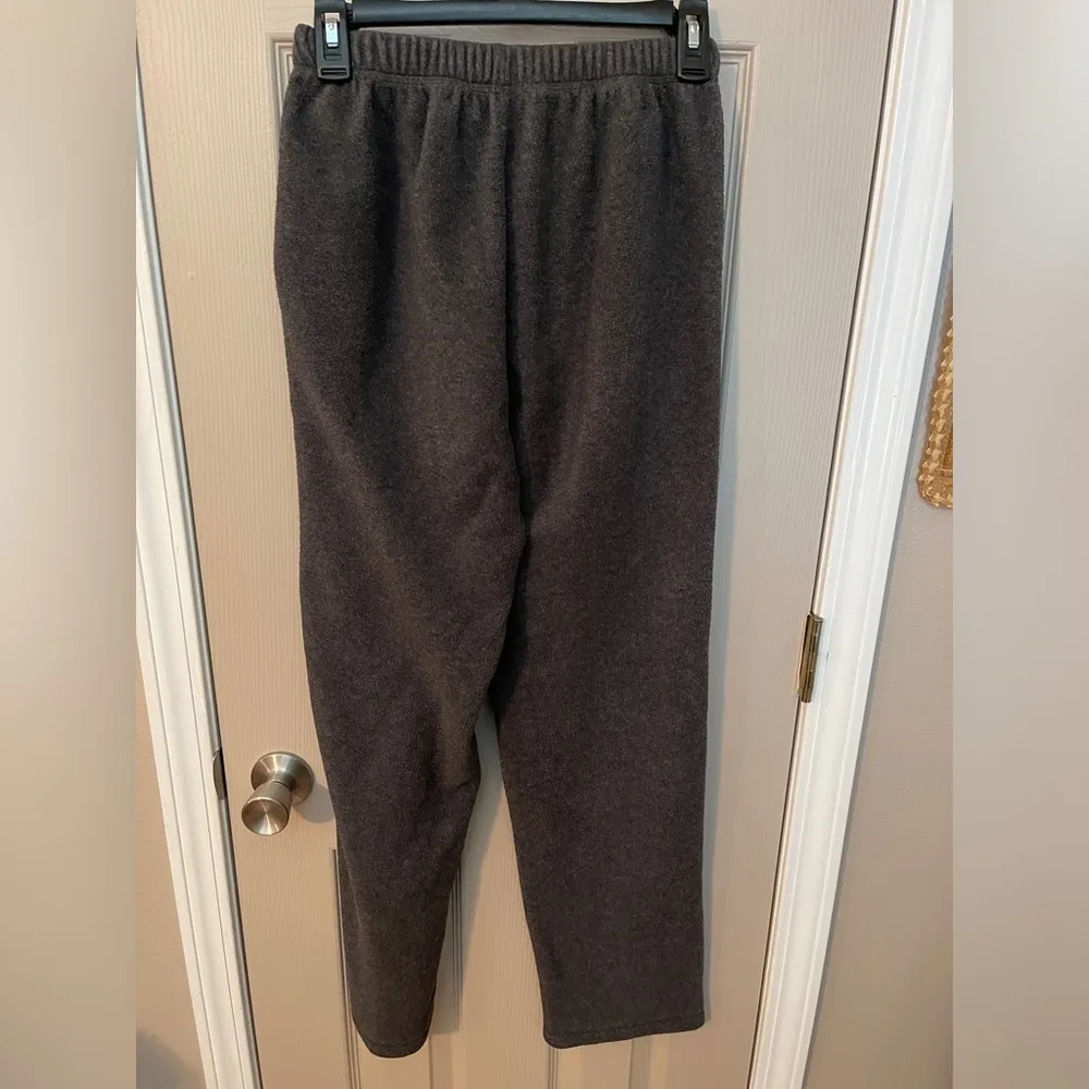 Lilly of California vintage dark gray poly/rayon blend pull on fleece pants. M. Size M - Image 3