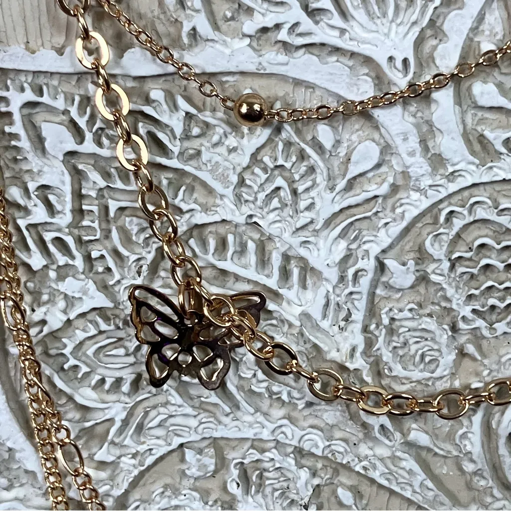 NWT Claire’s Gold Tone 3D Butterfly Multi Strand Choker Necklace Fairy Festival - Image 4