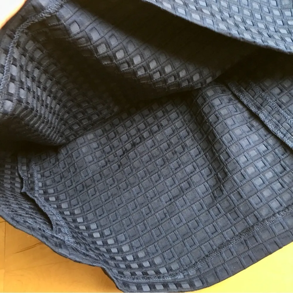 Katherine Barclay Mini Skirt, Abstract, Mod, Classic Navy Blue, Gold, Size 14 - Image 5