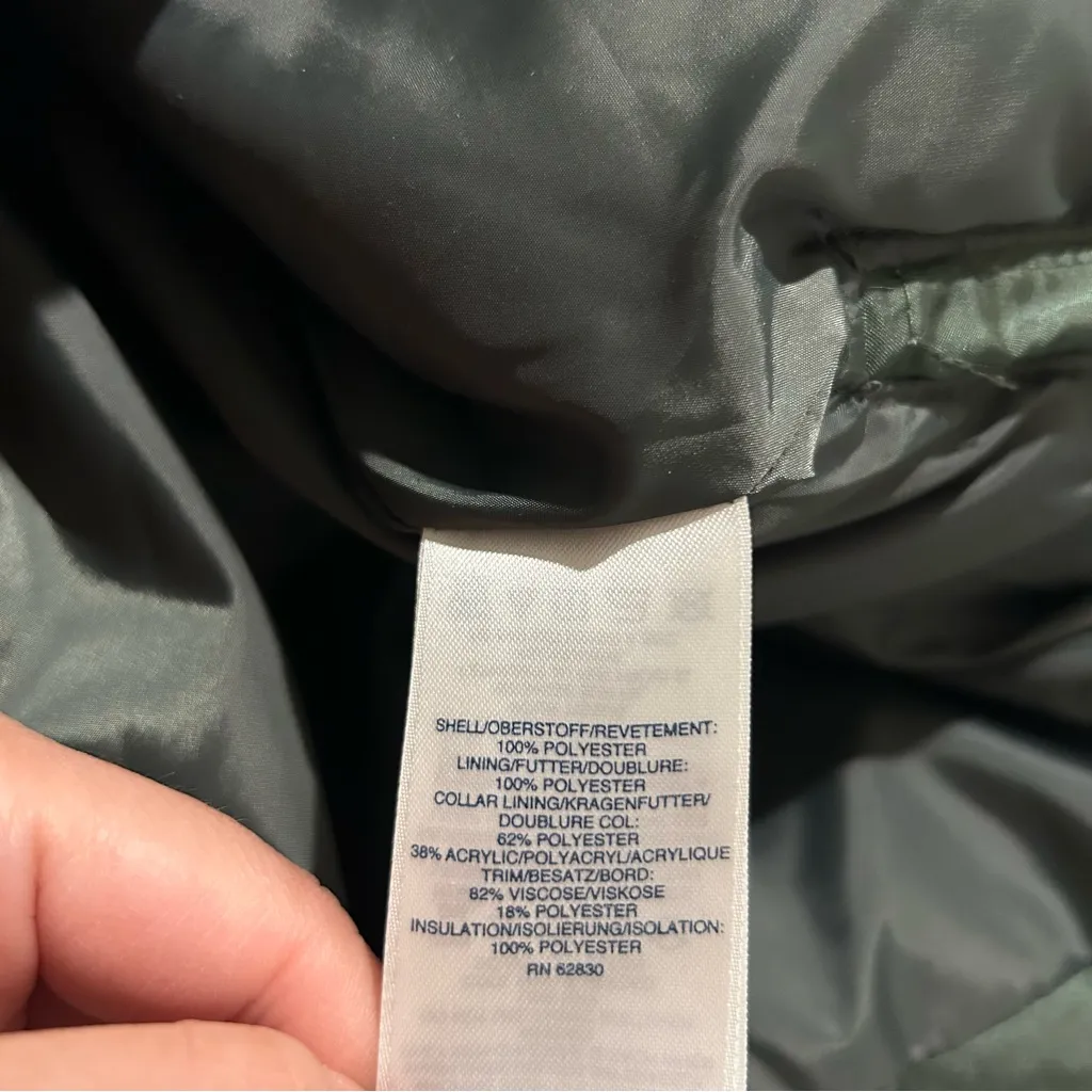 Lands End Green Puffer Jacket Size Medium 10/12 - Image 6