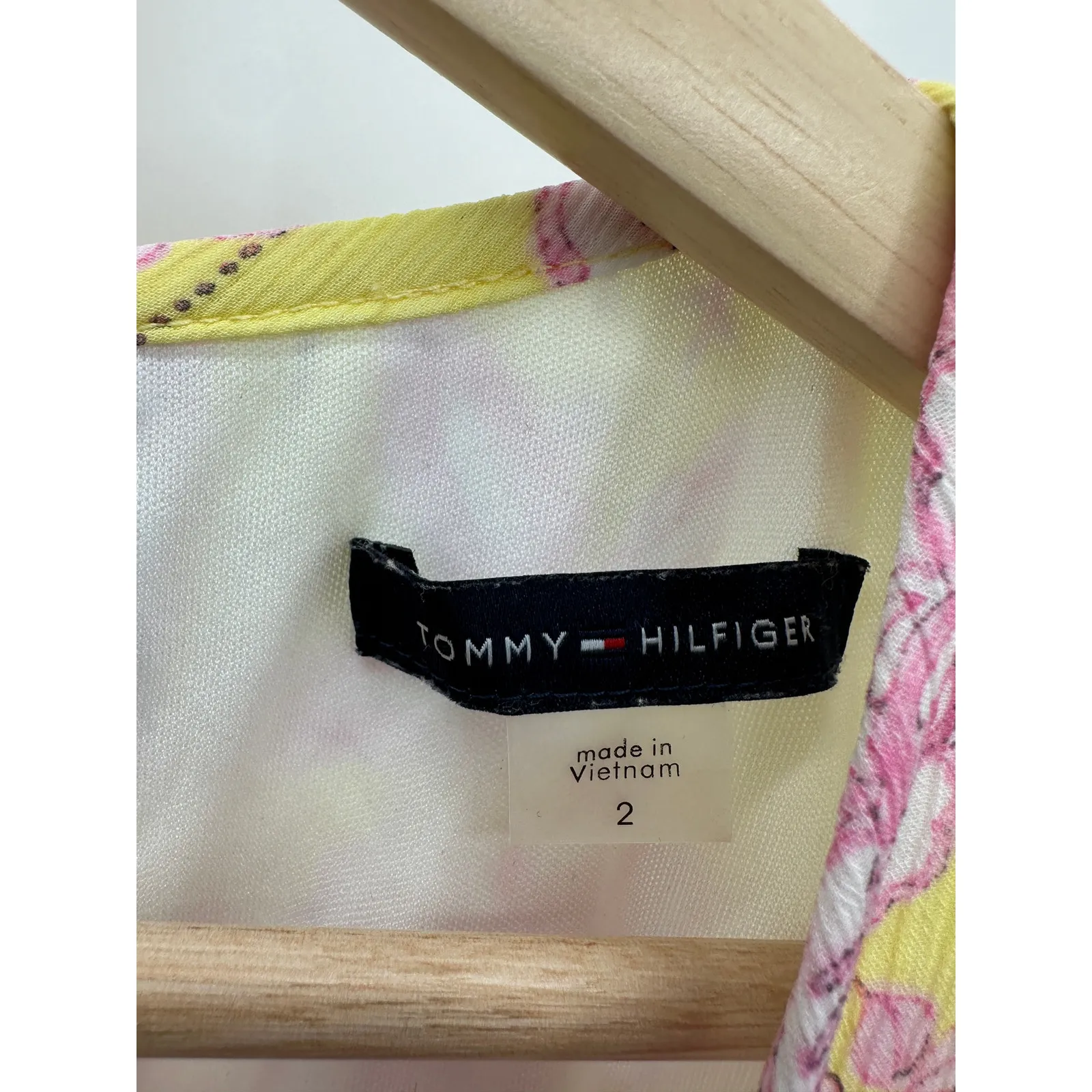 Tommy Hilfiger Dress Women Size 2 Yellow Pink Floral Print Shift Feminine Summer - Image 5