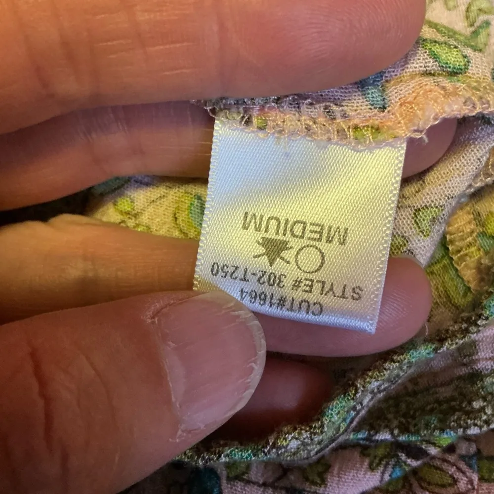 Glam Boho Floral feminine blouse - Image 3